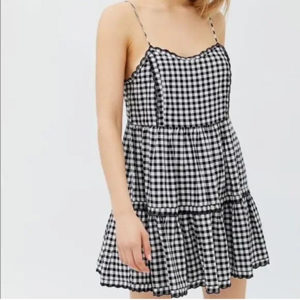 Urban Outfitters Hanna Rayon Scallop Babydoll Mini Dress
